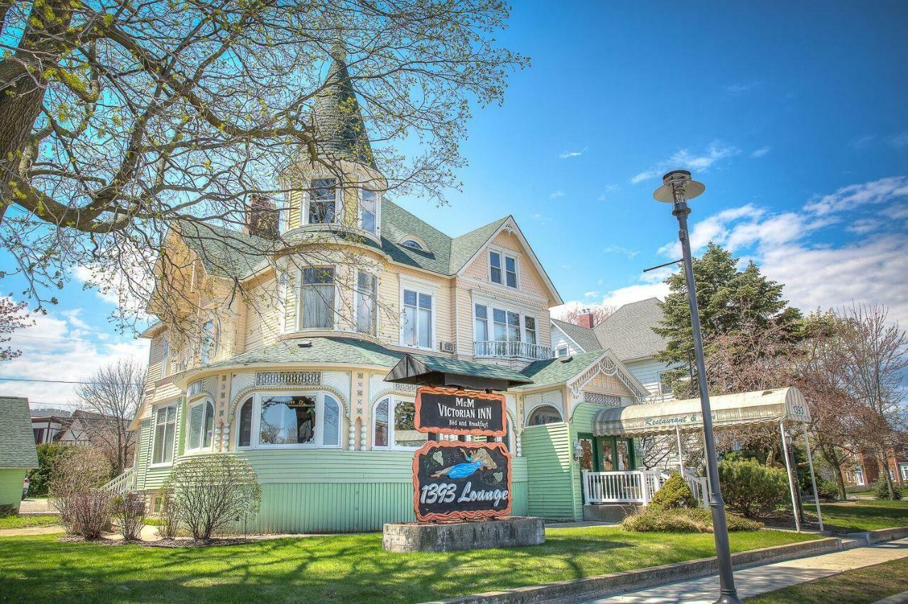 M&M Victorian Bed And Breakfast Marinette Extérieur photo