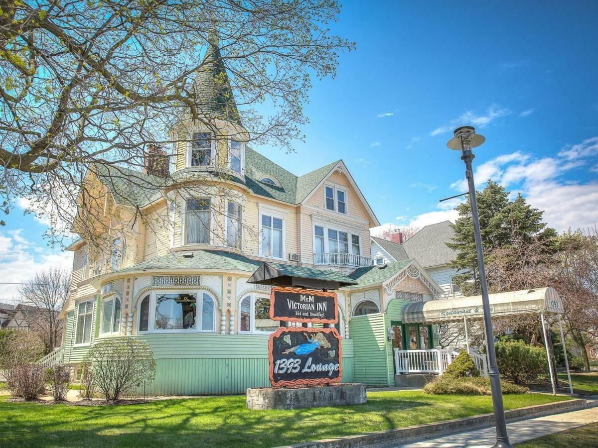 M&M Victorian Bed And Breakfast Marinette Extérieur photo